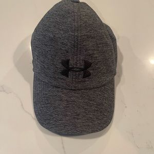 Under Armour, women’s baseball cap